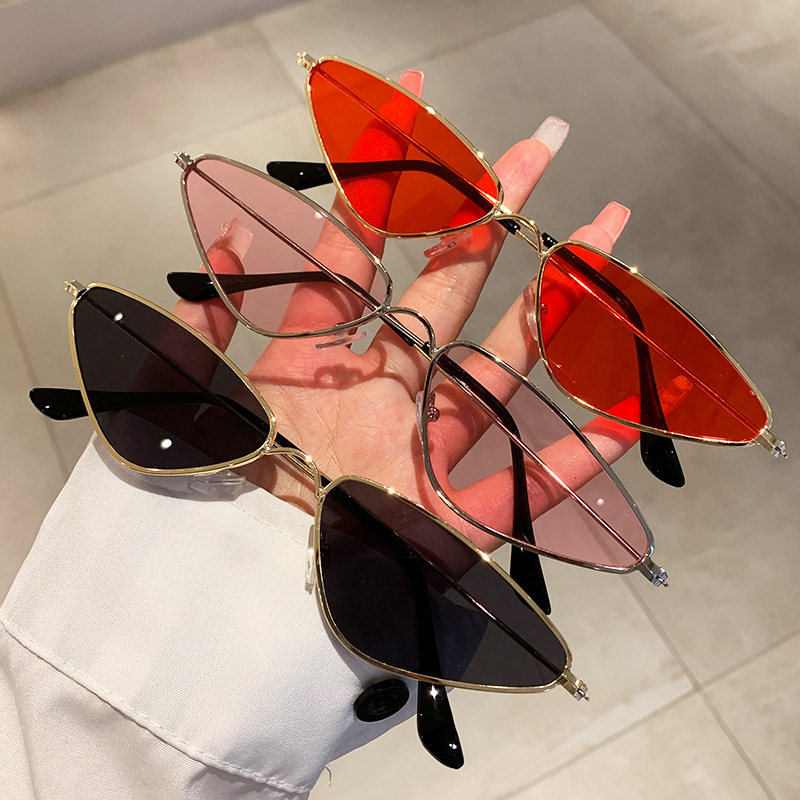 Nieuwe versie van Cat Eye zonn - Sunglasses Cat Eye recensie en prijs