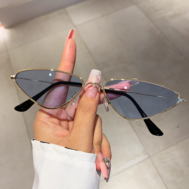 Nieuwe versie van Cat Eye zonn - Sunglasses Cat Eye recensie en prijs